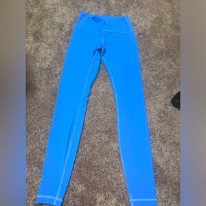 Gorgeous vibrant blue Lululemon leggings. Size 6.